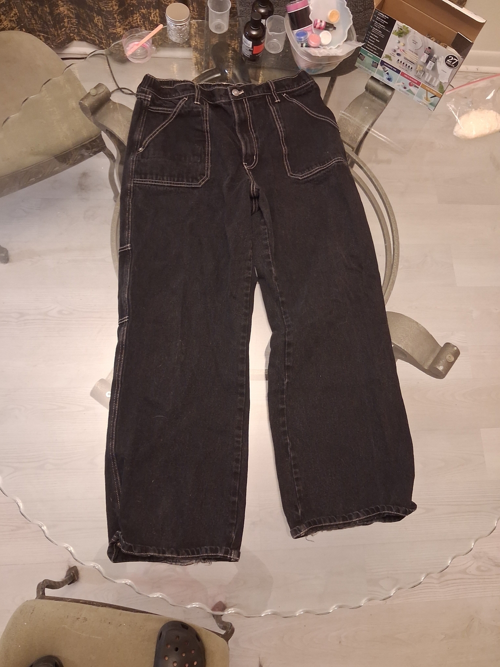 Women's Black Relaxed-Fit Jeans
